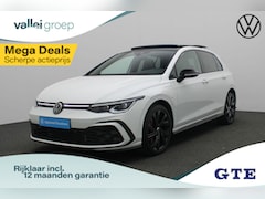 Volkswagen Golf - 1.4 245 pk DSG eHybrid GTE | Panoramadak | IQ Light | Achteruitrijcamera | Stoelverwarming
