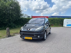 Peugeot 1007 - 1.6-16V Sesam Gentry