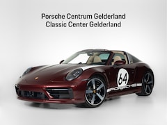 Porsche 911 Targa - 4S Heritage Edition