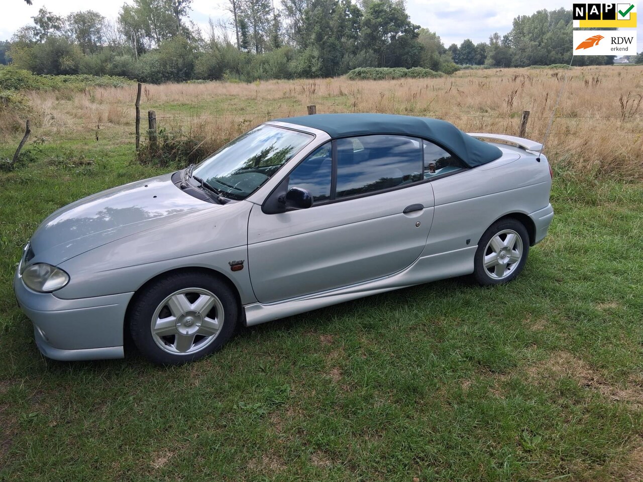 Renault Mégane Cabrio - 1.6-16V Sport Way 1.6-16V Sport Way - AutoWereld.nl
