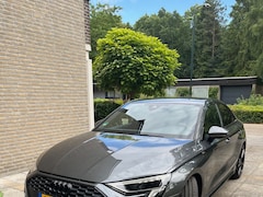 Audi A3 Limousine - 35 TFSI S edition Limousine | Zwart optiekpakket | LMV 19'
