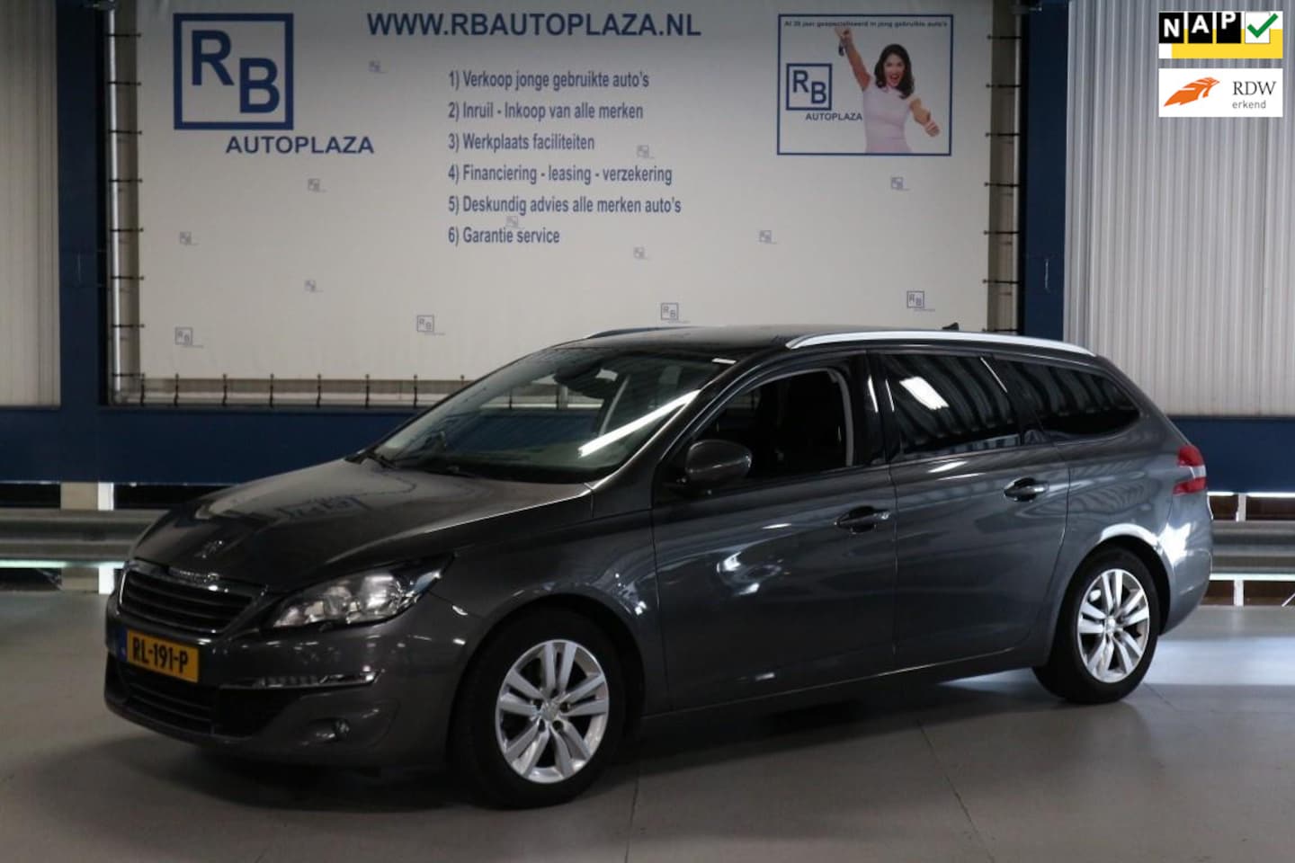 Peugeot 308 SW - 1.2 PANO + CAMERA + NAVI + HAAKJE ! - AutoWereld.nl