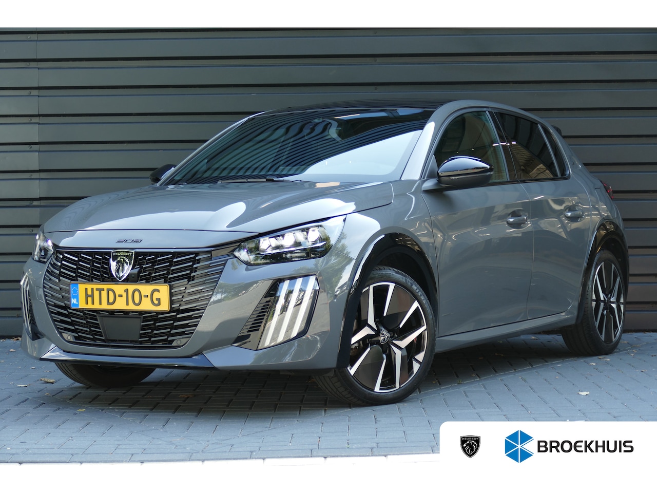 Peugeot 208 - HYBRID 136PK GT AUTOMAAT / NAVI / CLIMA / PDC / 17" LMV / CAMERA V+A / PANO.DAK / FULL-LED - AutoWereld.nl
