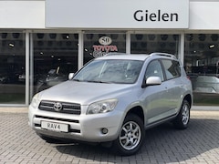 Toyota RAV4 - 2.0 VVT-I | Navigatie, Parkeercamera, Centrale deurvergrendeling, Groot scherm