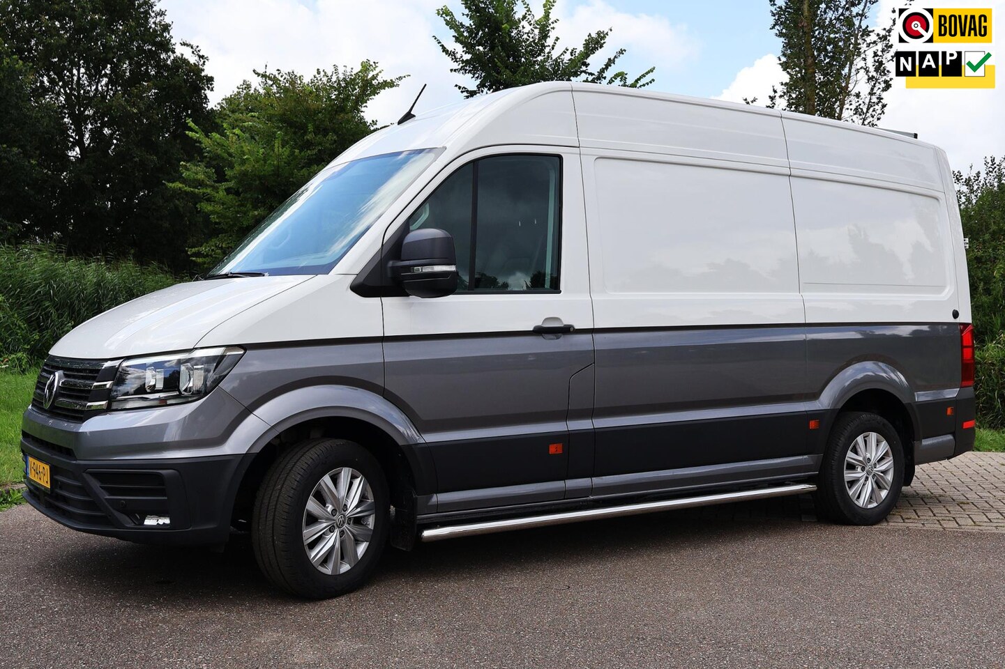 Volkswagen Crafter - 35 2.0TDI 177Pk L3H3 # Org. NL, 1e Eig.!# Nieuwstaat!# Two-tone!# Abs. Uniek!# (voorheen L - AutoWereld.nl