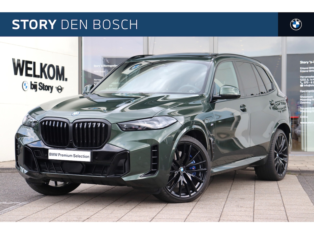 BMW X5 - xDrive50e High Executive M Sport Automaat / Panoramadak / Trekhaak / Adaptieve LED / Soft- - AutoWereld.nl