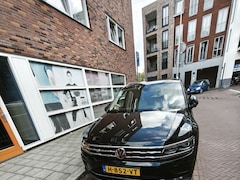 Volkswagen Tiguan Allspace - 2.0 TSI 4Motion Highline Business R 7p. R-Line met DSG en Panorama dak