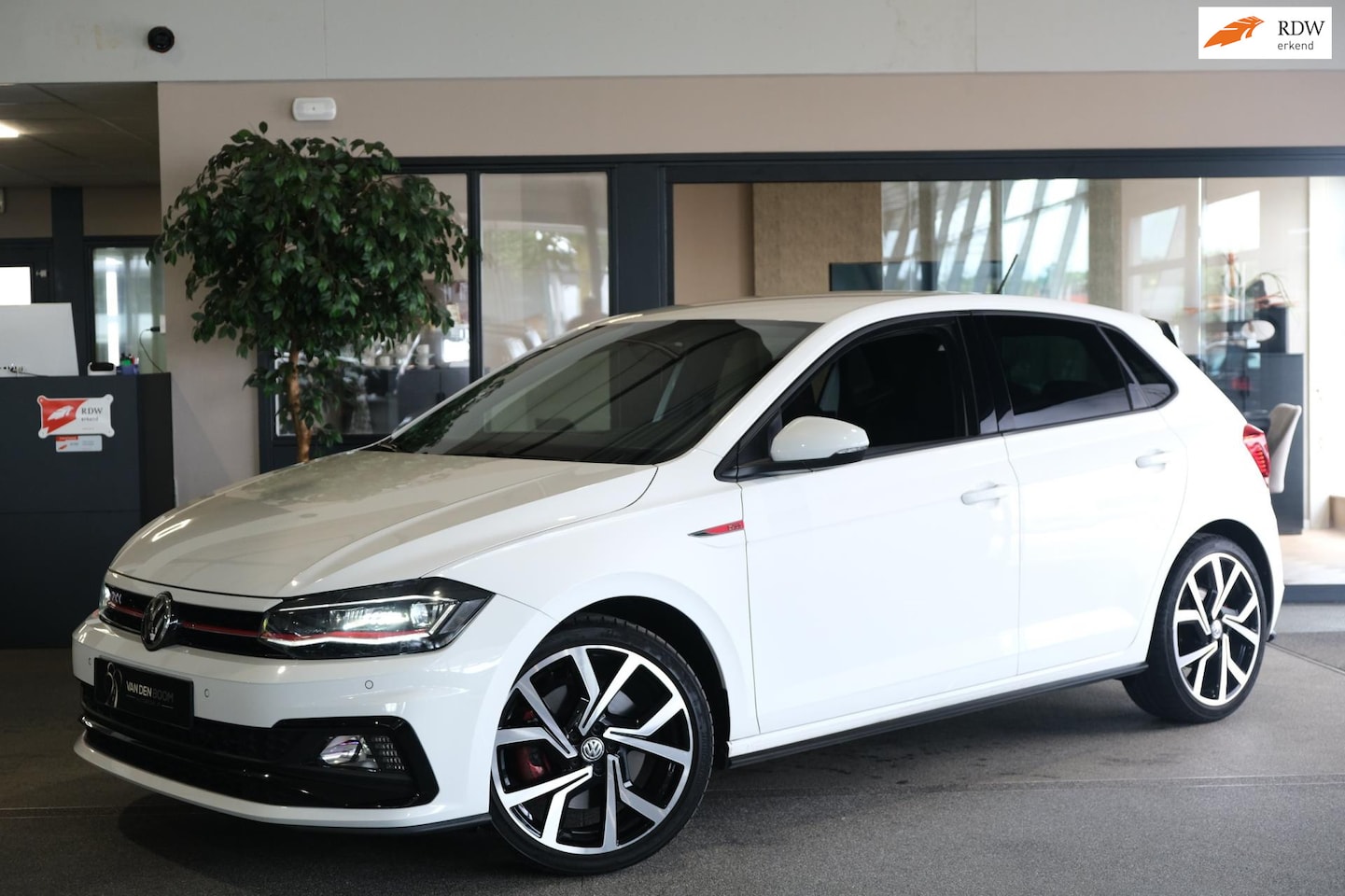 Volkswagen Polo - 2.0 TSI GTI DSG Virtual Led Acc Pdc Cam Beats Apple - AutoWereld.nl