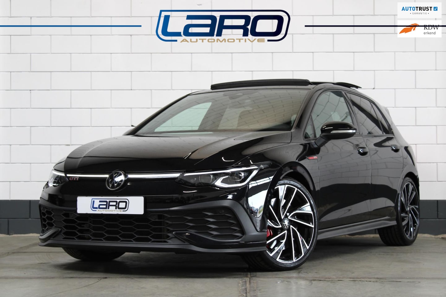 Volkswagen Golf - 2.0 TSI GTI Clubsport | Pano IQ.Lights Cam Blackstyle Sfeer ACC Keyless - AutoWereld.nl