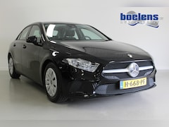 Mercedes-Benz A-klasse - 180 | NL-AUTO+N.A.P | CAMERA | CRUISE | ELEK-RAMEN | CPV | MEDIA/TEL | KEYLESS |