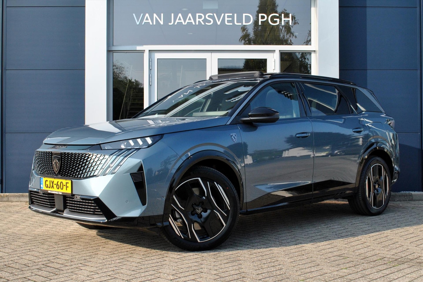 Peugeot e-5008 - New GT EV 73 kWh 210pk / Dak / Leder - AutoWereld.nl