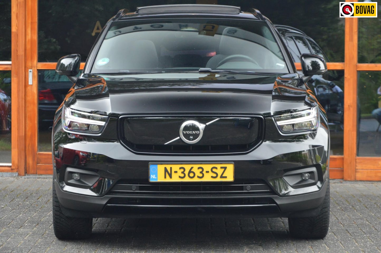 Volvo XC40 - Recharge | Panoramadak | 360° Camera | Trekhaak 1500KG | Harman/Kardon | Stoelverwarming | - AutoWereld.nl