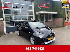 Toyota Aygo - 1.0 VVT-i x-play / Zwart / Apple carplay / Android auto / Camera