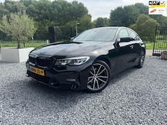BMW 3-serie - 320i High Executive / Camera / M Pakket