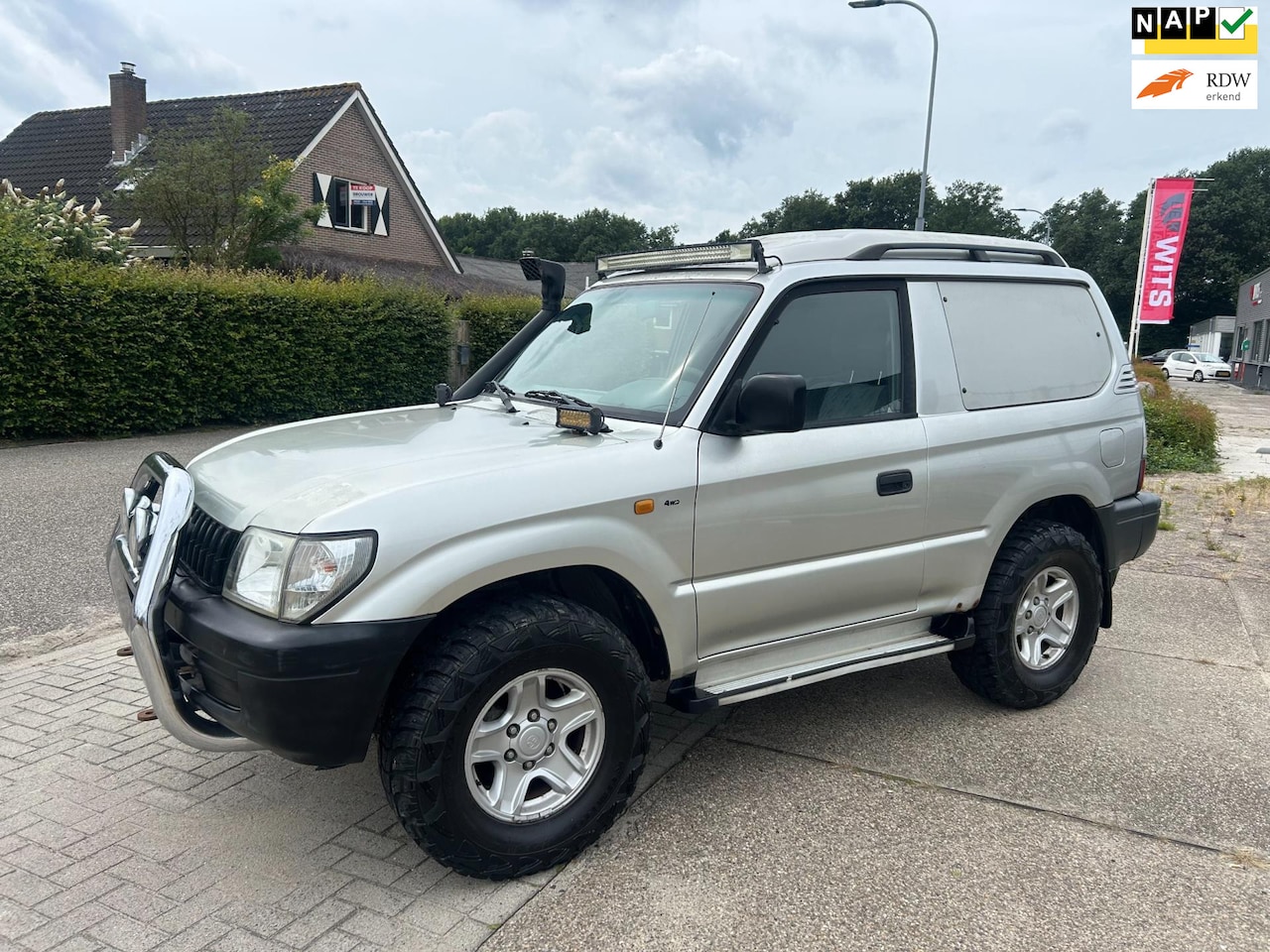 Toyota Land Cruiser 90 - LandCruiser 3.0 D4-D HR Blind Van - AutoWereld.nl