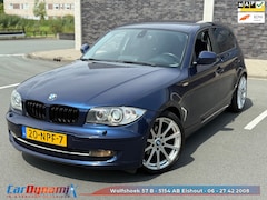 BMW 1-serie - 118i EffDyn. Ed. Business Line // NAVI // VIRTUAL COCKPIT // GR. SCHERM // DISTR VV // TRE