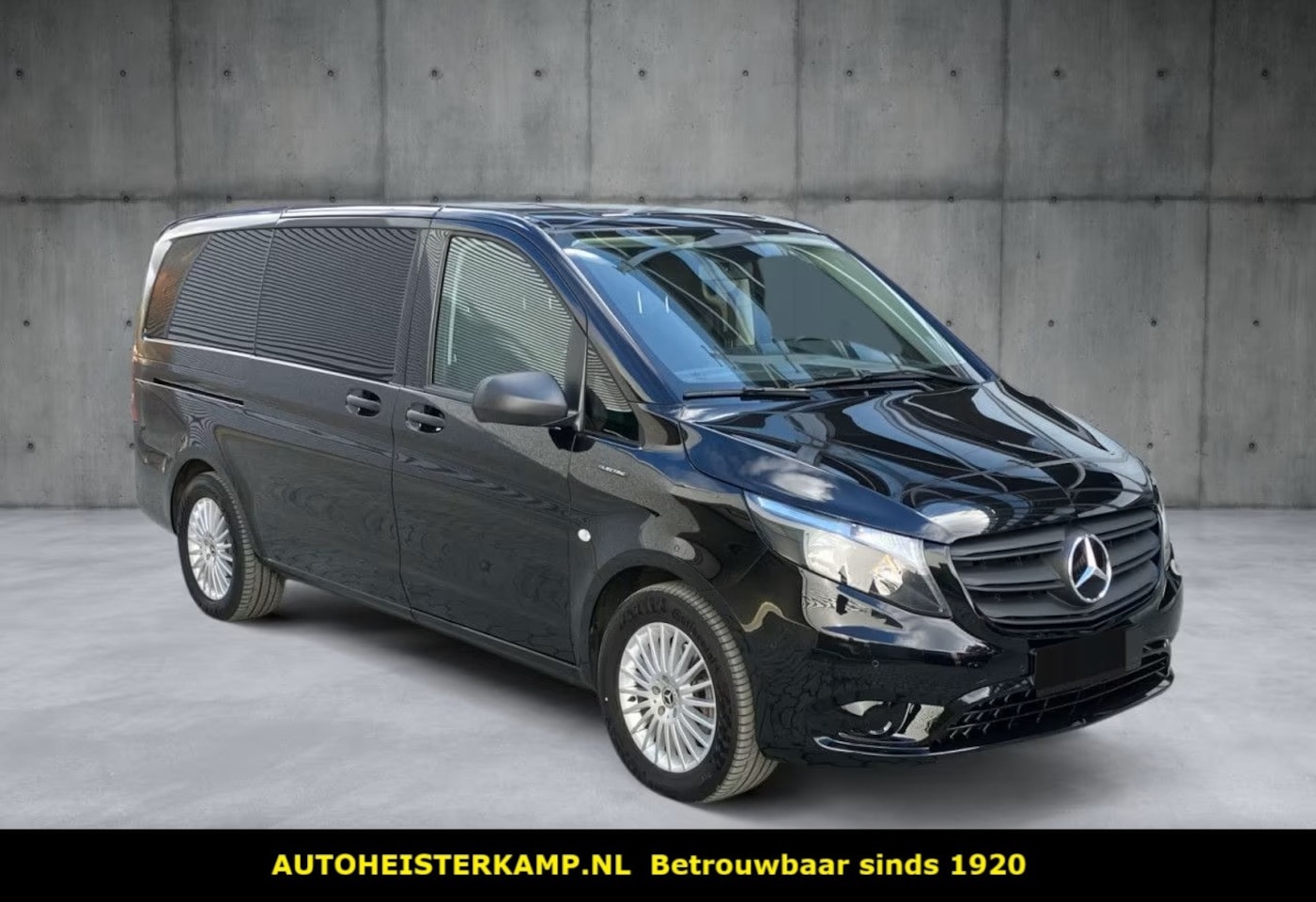 Mercedes-Benz eVito Tourer - PRO L2 90 kWh 34.500 EX BTW 8-Zitter Distronic Camera Stoelverwarming 2 Schuifdeuren - AutoWereld.nl