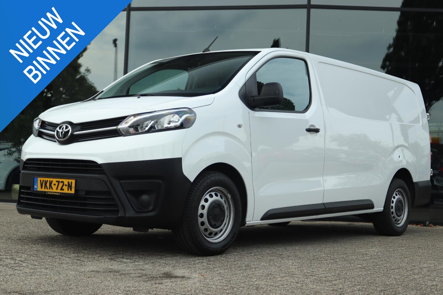 Toyota PROACE Long Worker - 2.0 D-4D NAVIGATOR | CARPLAY | CRUISE | NAVI | 3-ZITS | PDC - AutoWereld.nl