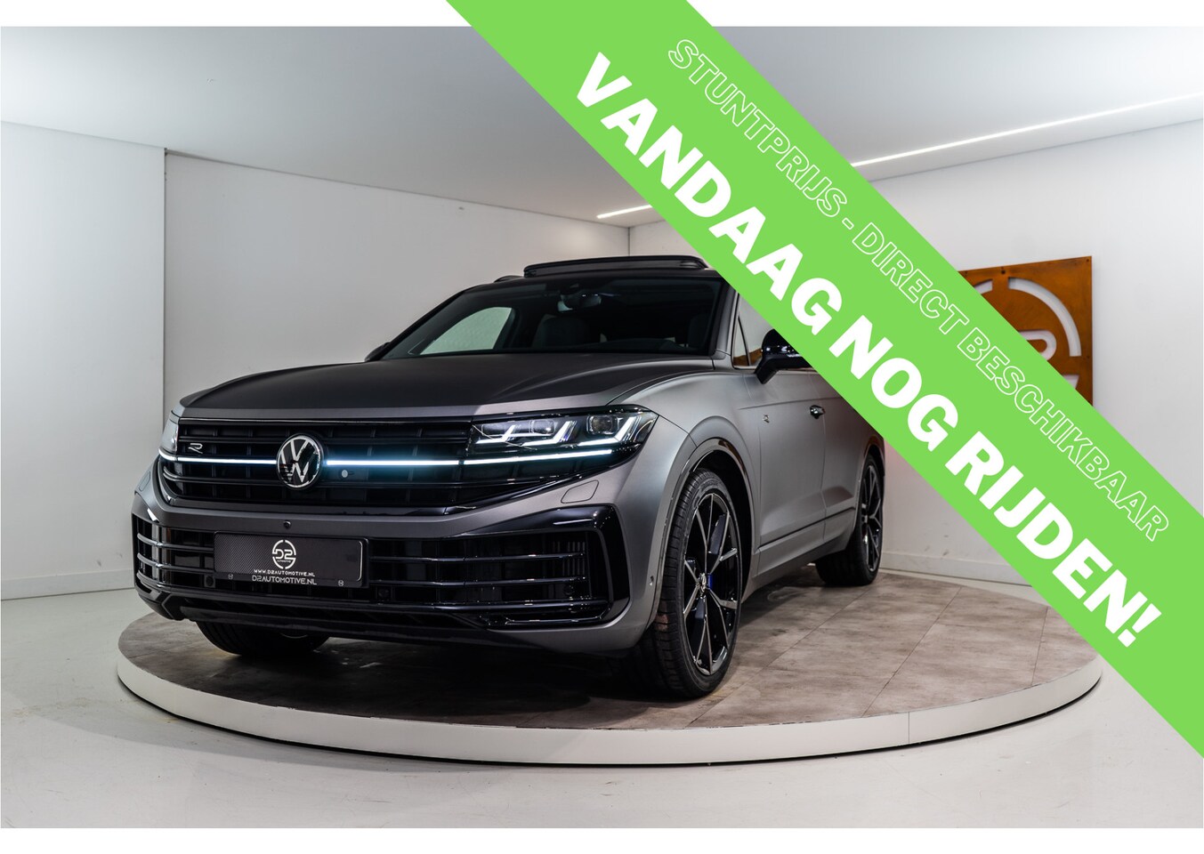 Volkswagen Touareg - R 3.0 TSi eHybrid 4MOTION R 463PK | 2025 DIRECT LEVERBAAR | VOL OPTIE! - AutoWereld.nl
