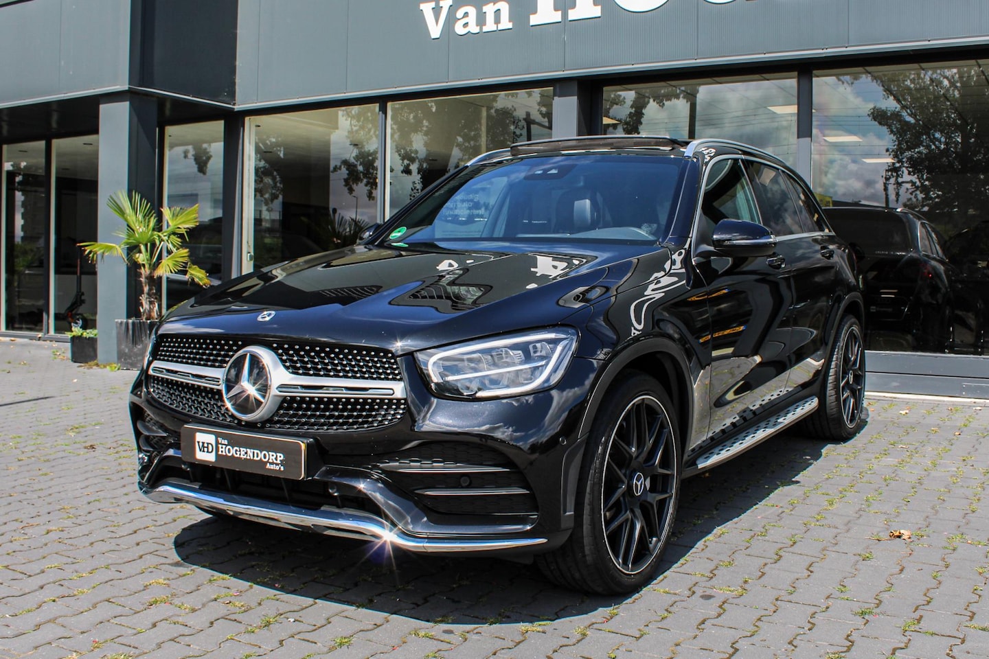 Mercedes-Benz GLC-klasse - 200 AMG 4M P.Plus PANO LED NAVI VIRTUAL CAMERA - AutoWereld.nl