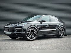Porsche Cayenne Coupé - 3.0 / Pano / 18-Voudig / NL Auto / Incl BTW / 22'' / Sportuitlaat