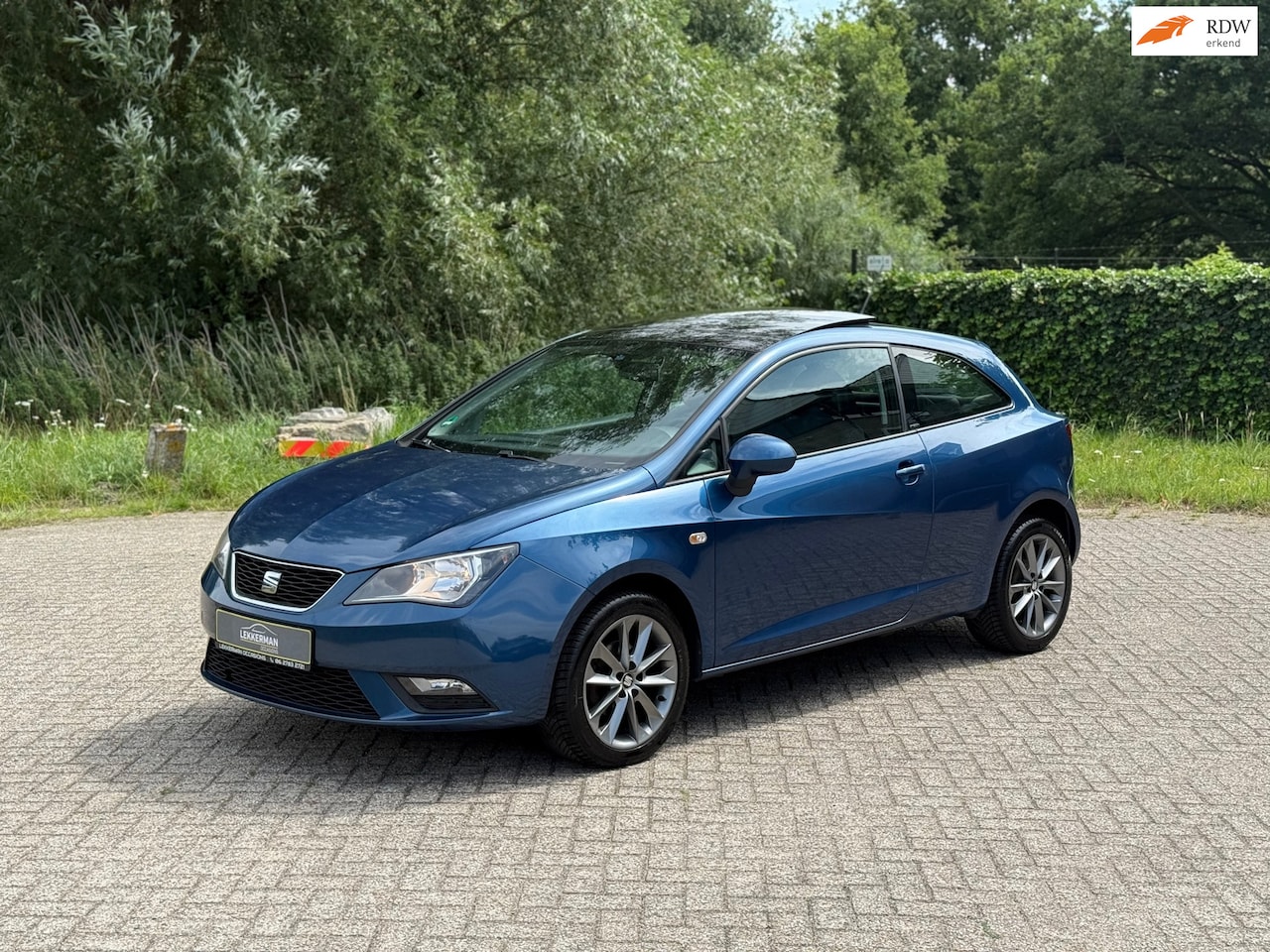 SEAT Ibiza SC - 1.2 I-TECH PANO I CRUISE I NWE APK I NWE KETTING I LEER! - AutoWereld.nl