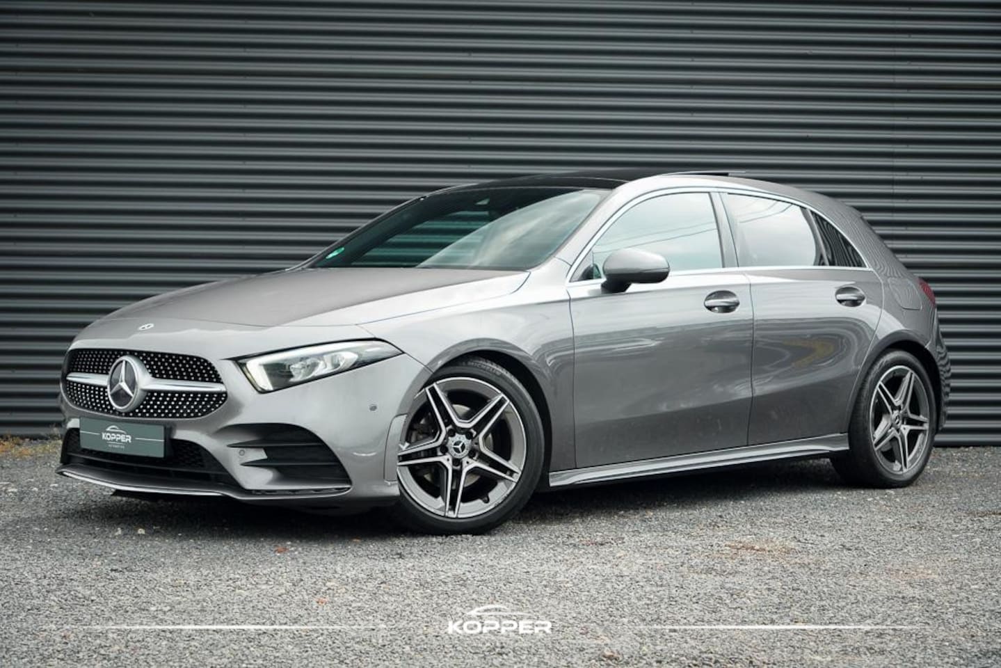 Mercedes-Benz A-klasse - 200 Business Solution AMG / Pano / Stoelverwarming - AutoWereld.nl