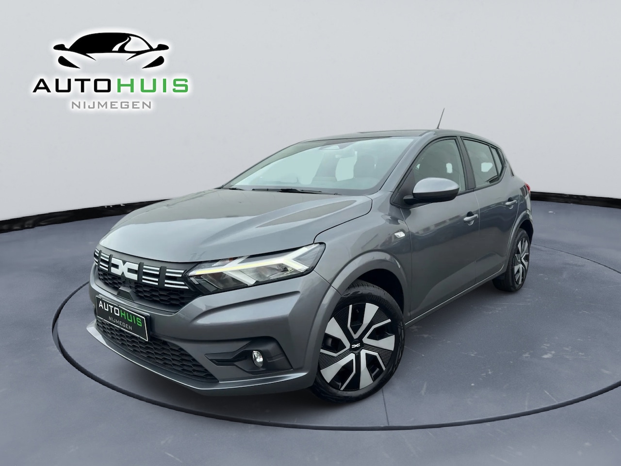 Dacia Sandero - 1.0 TCe 100 Expression Apple carplay Pdc achter Cruise controle - AutoWereld.nl