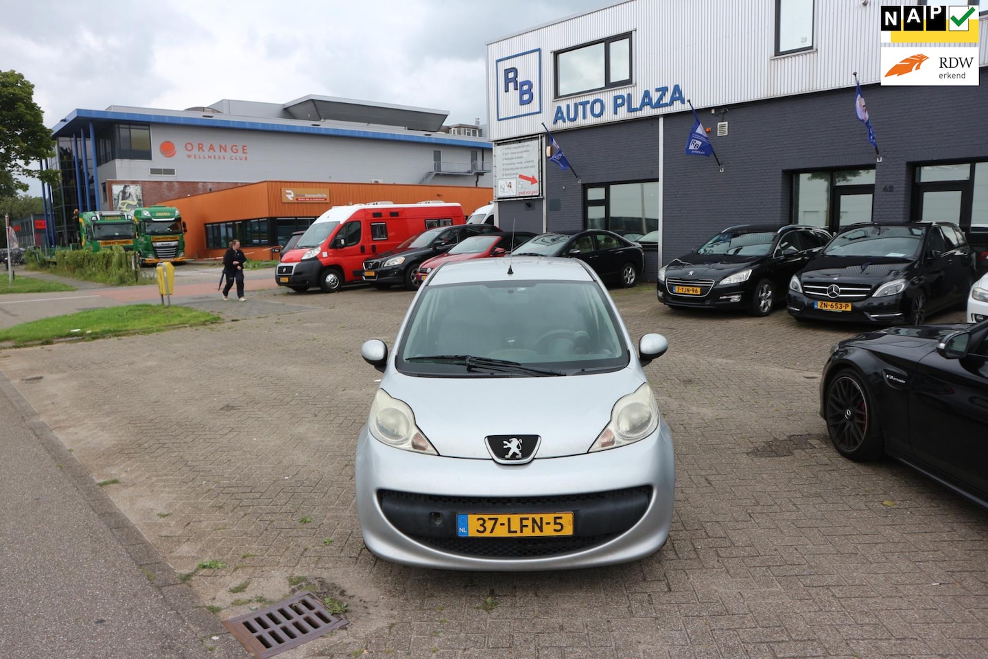 Peugeot 107 - 1.0-12V XS Urban Move 1.0-12V XS Urban Move - AutoWereld.nl