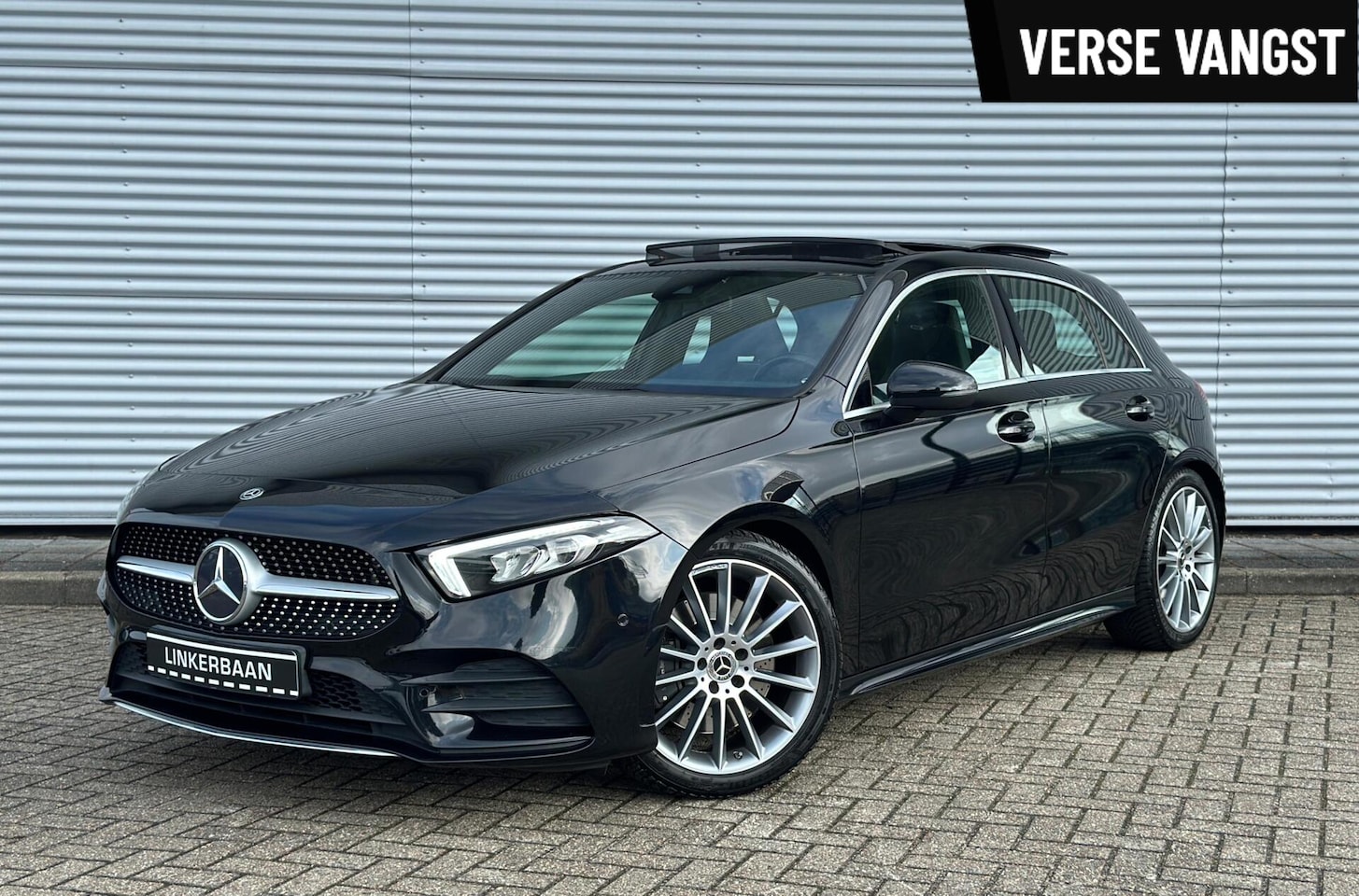 Mercedes-Benz A-klasse - 250 4MATIC | AMG Pakket | Panoramadak | MBUX | 19 inch | - AutoWereld.nl