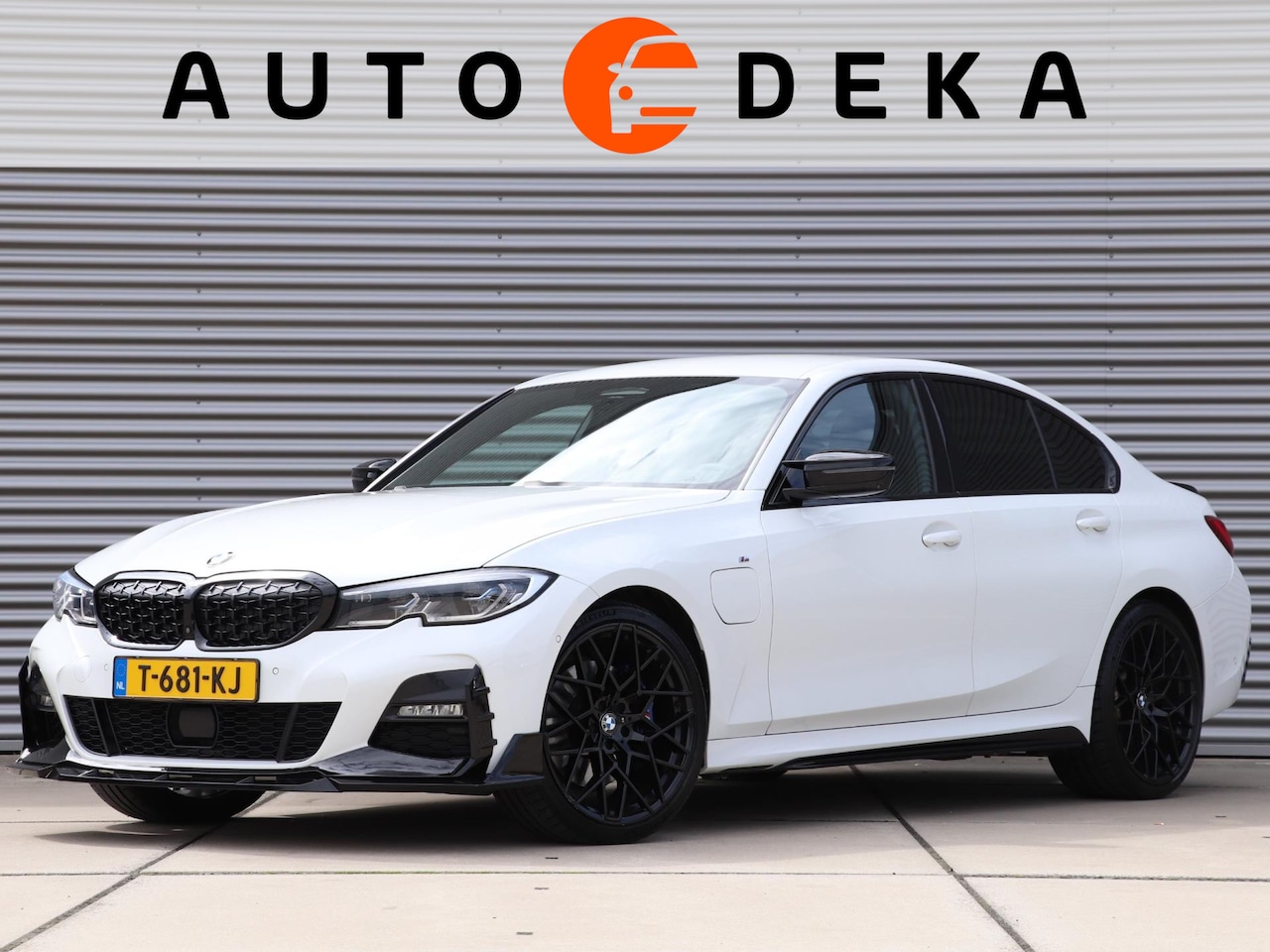 BMW 3-serie - 330e M-Sport High Executive *Adaptive Cruise*360-Camera*Harman Kardon* - AutoWereld.nl