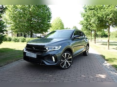 Volkswagen T-Roc - 1.5 TSI R-Line Business+ | Adaptive cruise control | I.Q Light | Stoelverw. | Stuurwielver