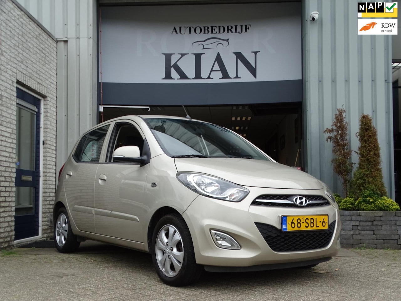 Hyundai i10 - 1.2 i-Catcher 1.2 i-Catcher - AutoWereld.nl