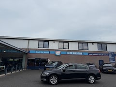 Volkswagen Passat - 1.6 TDI 88kw | Connected | Airco-Ecc | Navi