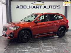 BMW X1 - SDrive18i High Executive Automaat / Panorama dak / Elektrische stoelen / Navigatie full ma