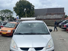 Mitsubishi Colt - 1.1 Incharge airco cv elec ramen rommelige auto nieuwe apk