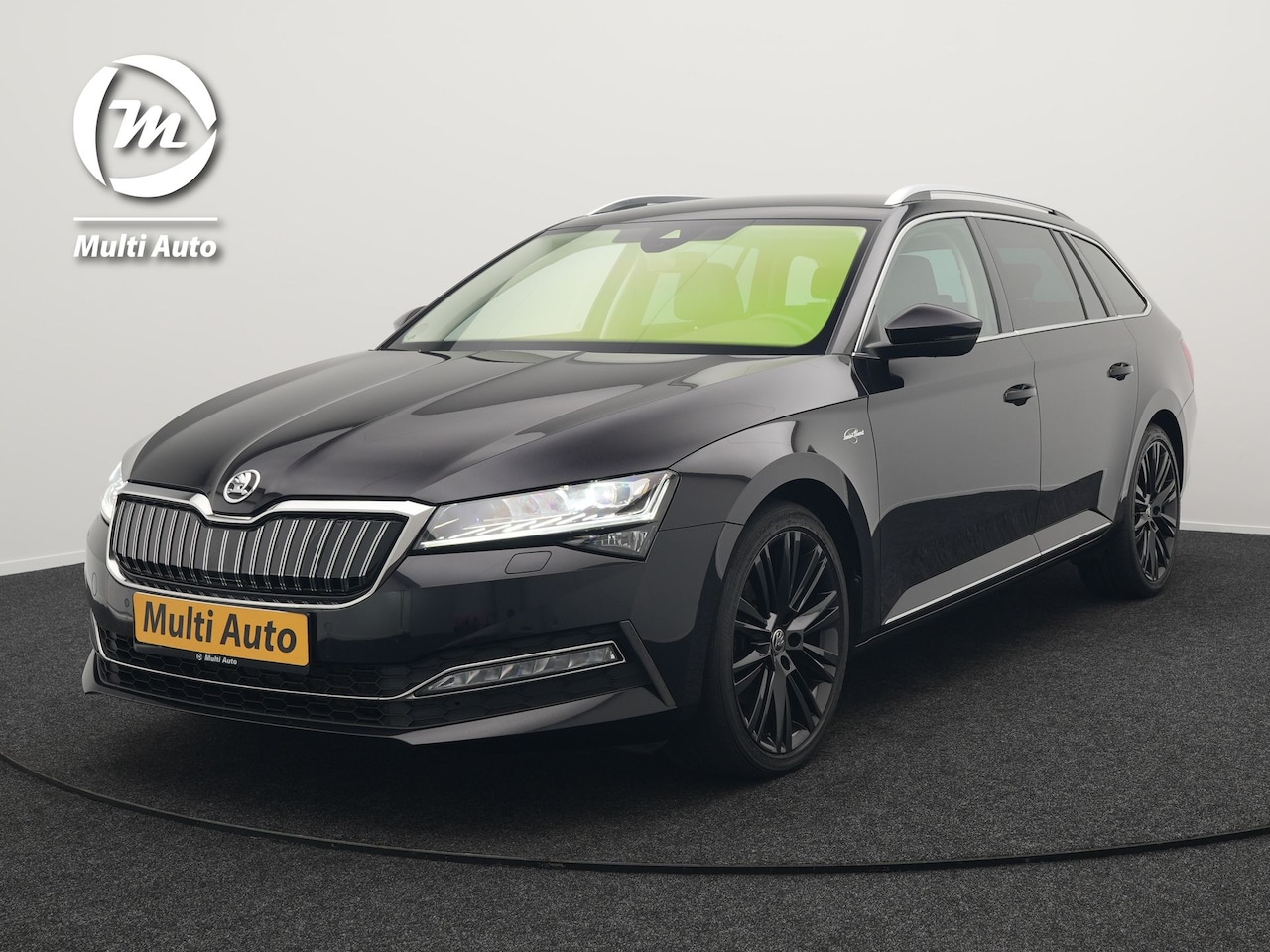 Skoda Superb Combi - TSI iV Lauren & Klement Plug In Hybrid 218pk PHEV | Black Optic | Cruise Control | Crystal - AutoWereld.nl