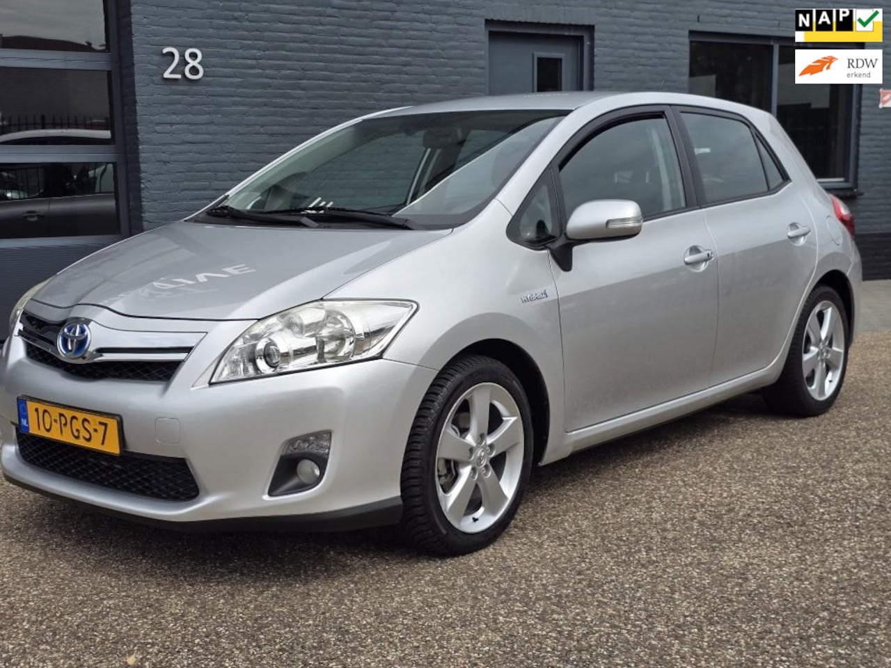 Toyota Auris - 1.8 Full Hybrid 1E EIGENAAR DEALER ONDERHOUDEN NAVI CAMERA ENZ - AutoWereld.nl