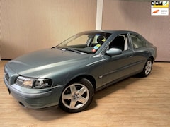 Volvo S60 - 2.4 Edition Met nieuwe Apk