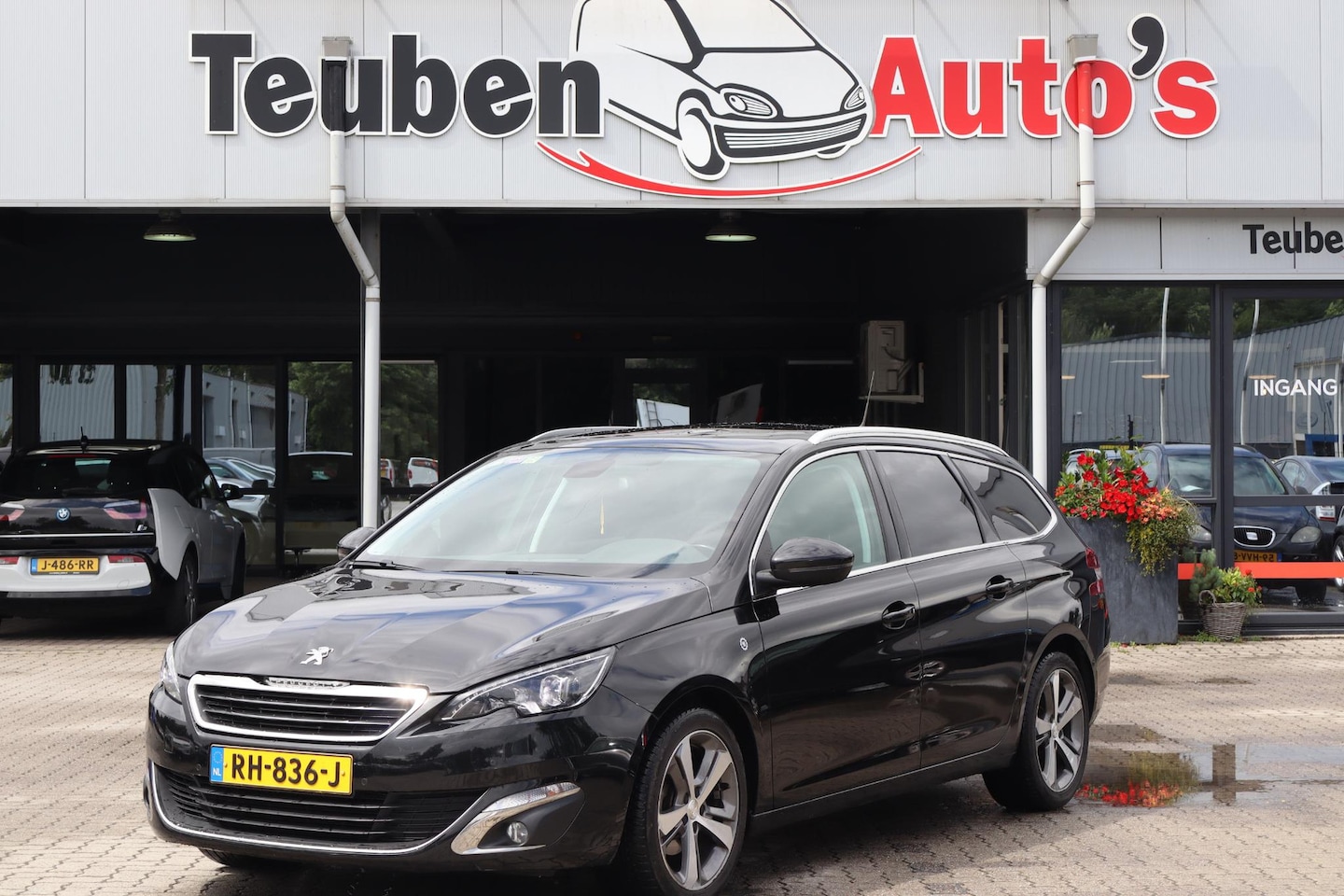Peugeot 308 SW - 1.2 PureTech Blue Lease GT-line Navigatie, Climate control, Cruise control, Panoramadak - AutoWereld.nl