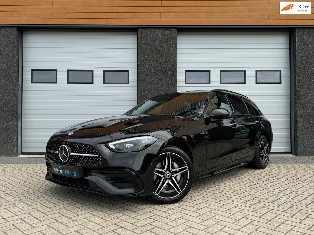 Mercedes-Benz C-klasse Estate - 300 e AMG Pano Massage 360' Vol - AutoWereld.nl