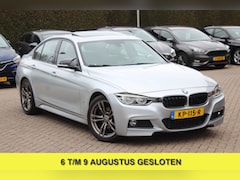 BMW 3-serie - 330e Centennial Exe. M Sport / Schuifdak / Alcantara / 18'' / Navigatie / Parkeerhulp acht