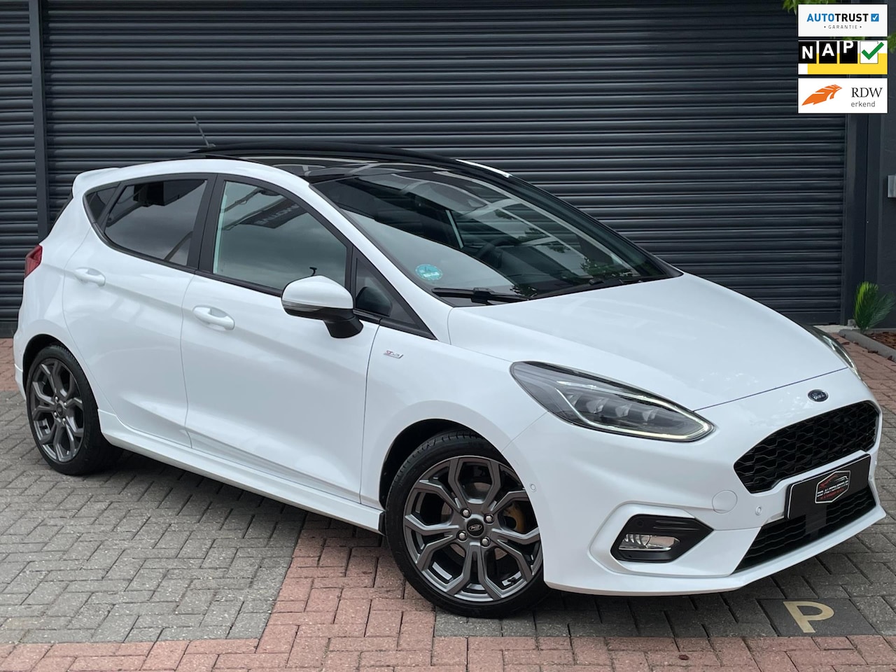 Ford Fiesta - 1.0 EcoBoost Hybrid ST-Line X Pano | Camera | Climate Control | Navi | Carplay - AutoWereld.nl