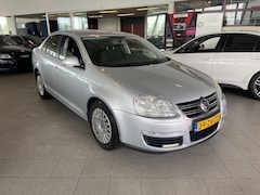Volkswagen Jetta - 1.6 Comfortline