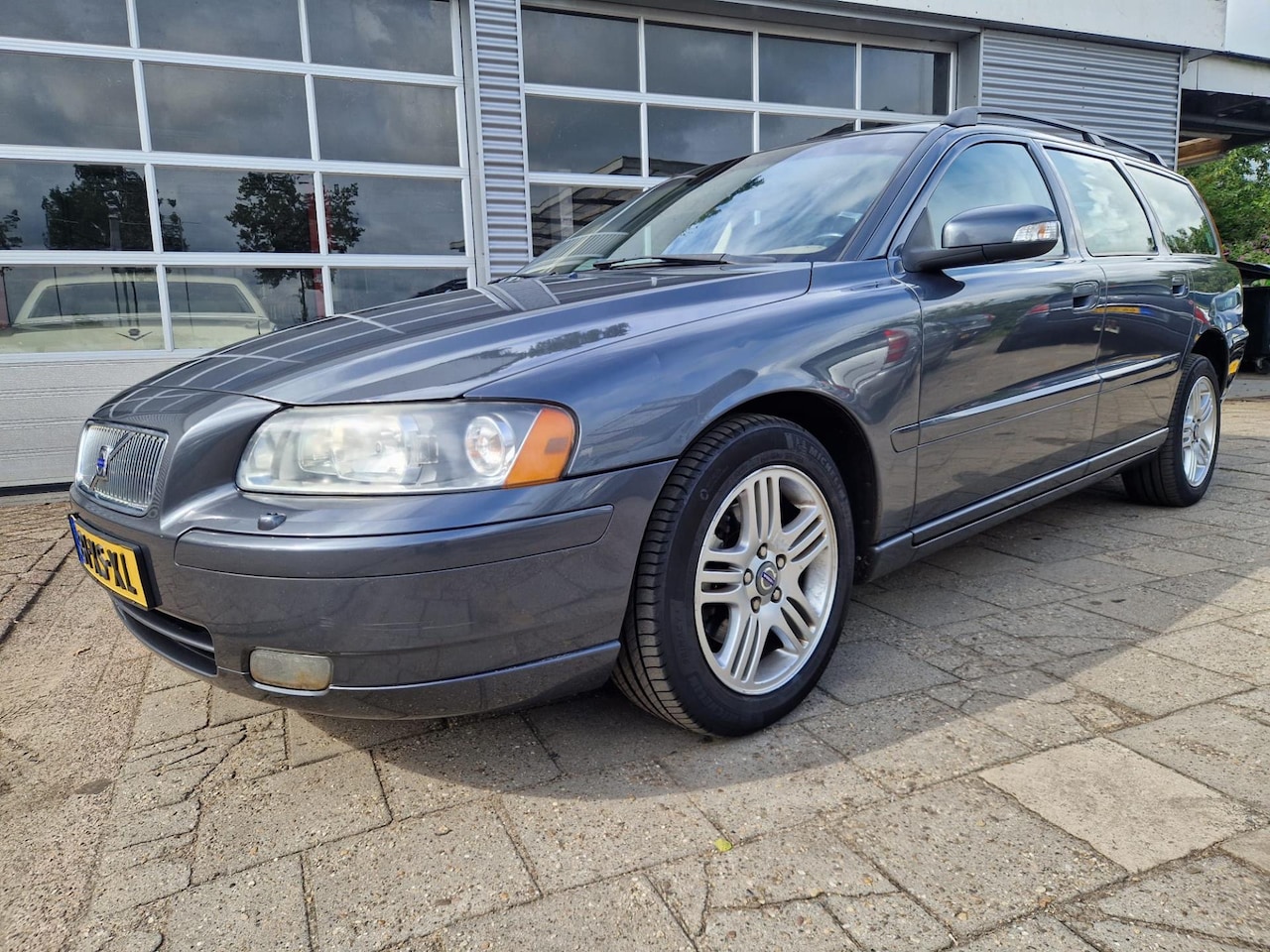 Volvo V70 - 2.4D Edition Classic 2.4D Edition Classic ( AUTOMAAT) - AutoWereld.nl