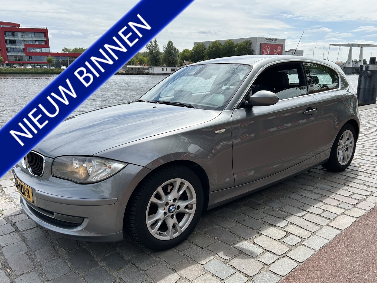 BMW 1-serie - 118i Business Line Airco/ECC Trekhaak NL-auto - AutoWereld.nl