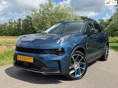Lynk & Co 01 - 1.5 PHEV / Incl. BTW Auto / Panorama dak / Automaat / Navi / 360° Camera / Cruise Control