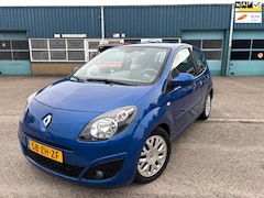 Renault Twingo - 1.2-16V Initiale | LM Velgen | Toerenteller | Lederen bekleding | Cruise | EL Ramen | NAP