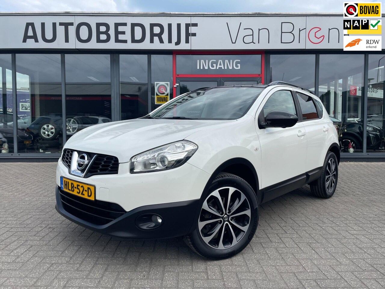 Nissan Qashqai - 2.0 | 360° Camera | Trekhaak | Pano | Alcantara - AutoWereld.nl