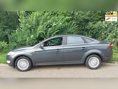 Ford Mondeo - 2.0-16V Ghia